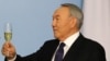 Назарбаевтың кешкі асы және Борат бейнесі