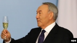 Қазақстанпрезиденті Нұрсұлтан Назарбаев өз резиденциясындағы салтанатты шара кезінде. Астана, 5 желтоқсан 2014 жыл.