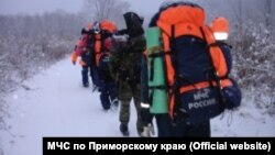 Спасатели на Лозовом хребте в Приморском крае