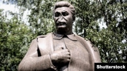 Сталин со следами демонизации