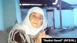 Mayrambi Olimova says her daughter Gulru is stuck in Syria, because Islamic State won't let her leave without her three young children. 