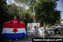 'Sve ove nove države ne samo da su fizički male nego i slabe. Bosna i Kosovo su pod starateljstvom, možda je i Makedonija pod starateljstvom. Titovi naslednici su jadni.' (Fotografija: Ispred Kuće cveća 2018)