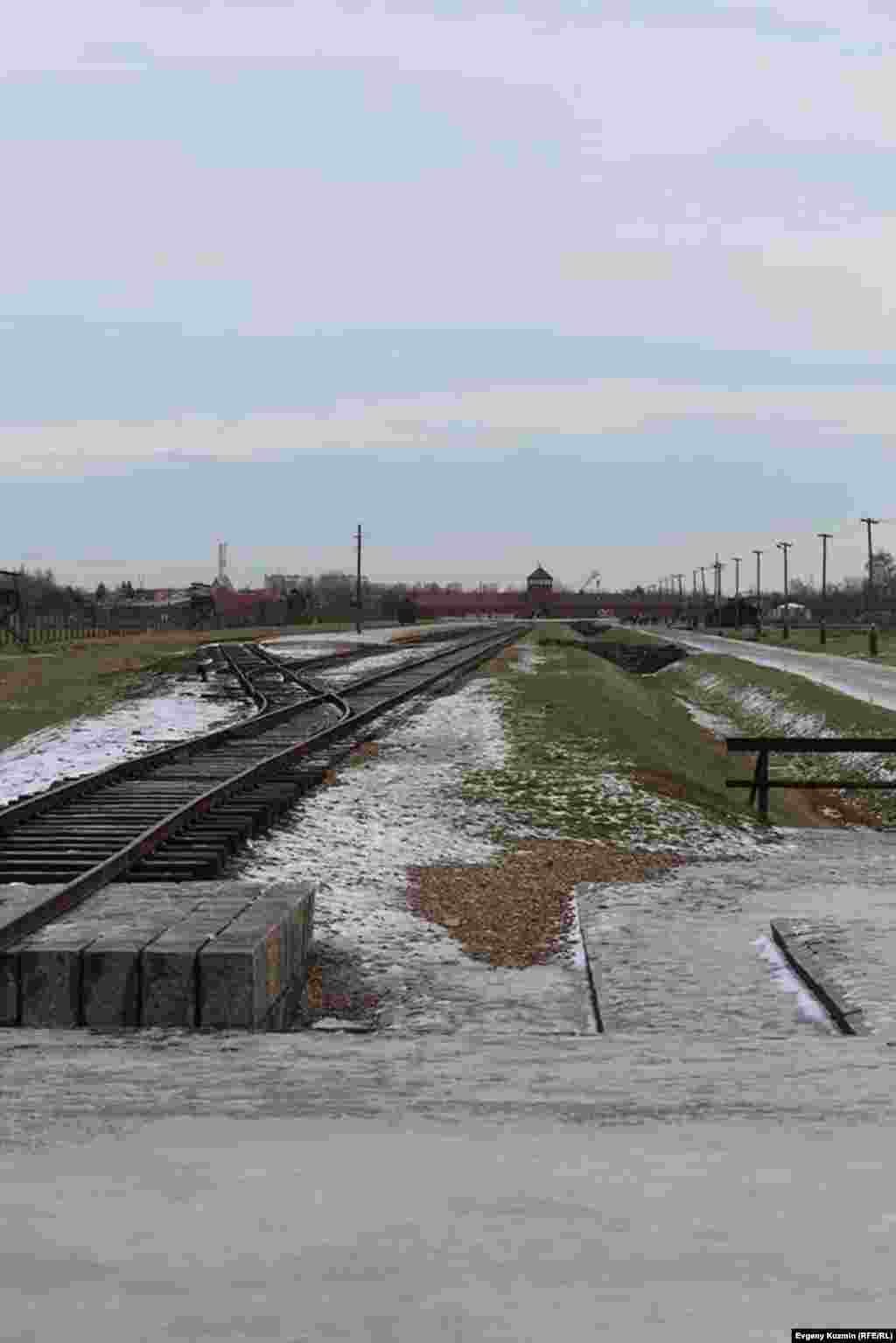 Железнодорожный тупик в лагере Аушвиц-2