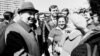 Горбачев халык белән очраша, 1980нче еллар