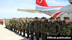 Azərbaycan sülhməramlıları Əfqanıstana yola salınır (arxiv fotosu)