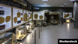 Интерьер Национального историко-археологического заповедника «Каменная Могила», 1 мая 2018 года