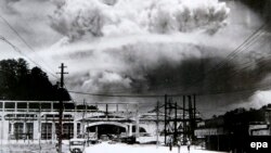Bomba de la Nagasaki a explodat la 11:02, ora locală, la o altitudine de doar 502 metri. Suflul și căldura degajată au ucis instant între 92 și 93 la sută dintre oamenii aflați la doar 600 de metri de locul exploziei. 