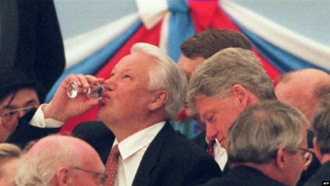 На приеме в Москве 9 мая 1995 года