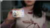 Noua carte de identitate se va elibera în aceleași cazuri ca și buletinul. Autoritățile nu cer ca toată lumea să renunțe la buletine începând cu 31 martie 2025, atunci când în loc de buletine de identitate se vor elibera cărți de identitate de tip european.