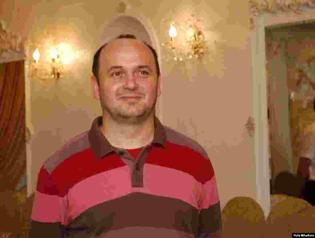 Dumitru Crudu zîmbitor