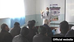 Bolnavi de TBC într-o închisoare din Baku