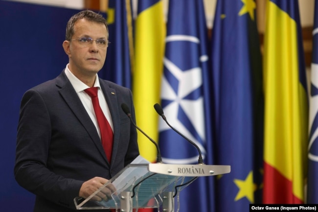 Ministri rumun i Mbrojtjes, Ionut Mosteanu, gjatë konferencës për media në Bukuresht më 29 tetor 2025.