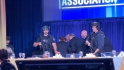 خروج دونالد ترامپ مراسم شام خبرنگاران کاخ سفید، پس از شنیده شدن صدای تیراندازی