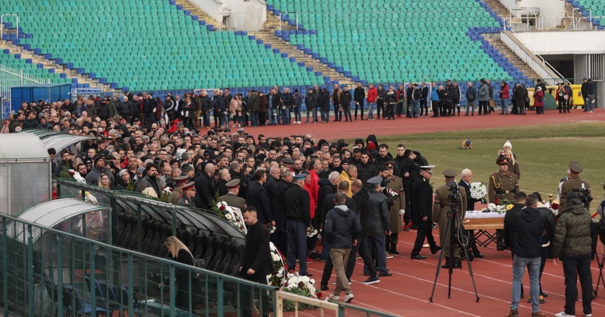 Добро утро!Най-важното е тук:Мадуро в американския съдОтпадъците в СофияОсъдените от