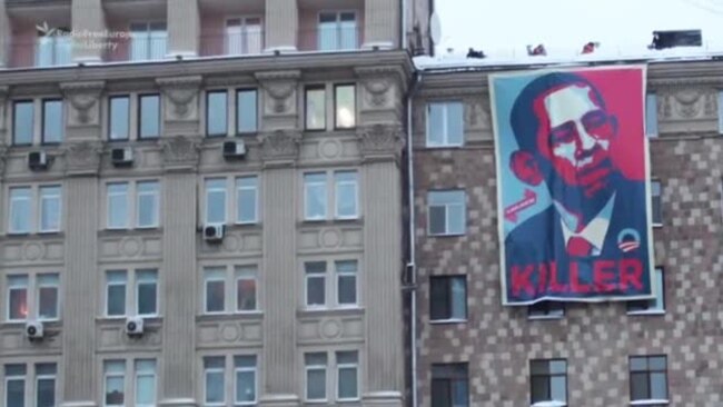 Anti-Obama Sign On Display Near U.S. Embassy In Moscow