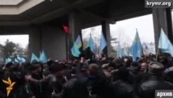 Чийгоз на митинге 26 февраля сдерживал протестующих