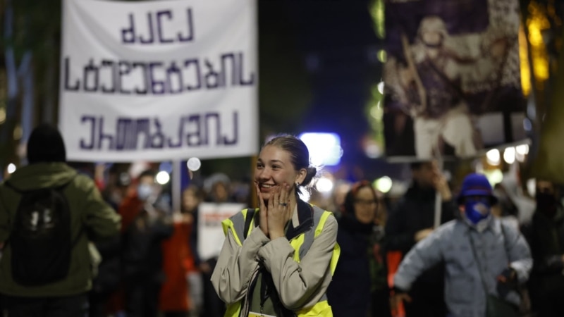 „პუბლიკის“ ჟურნალისტი, რომელიც აქციას აშუქებდა, „გზის გადაკეტისთვის“ დააჯარიმეს