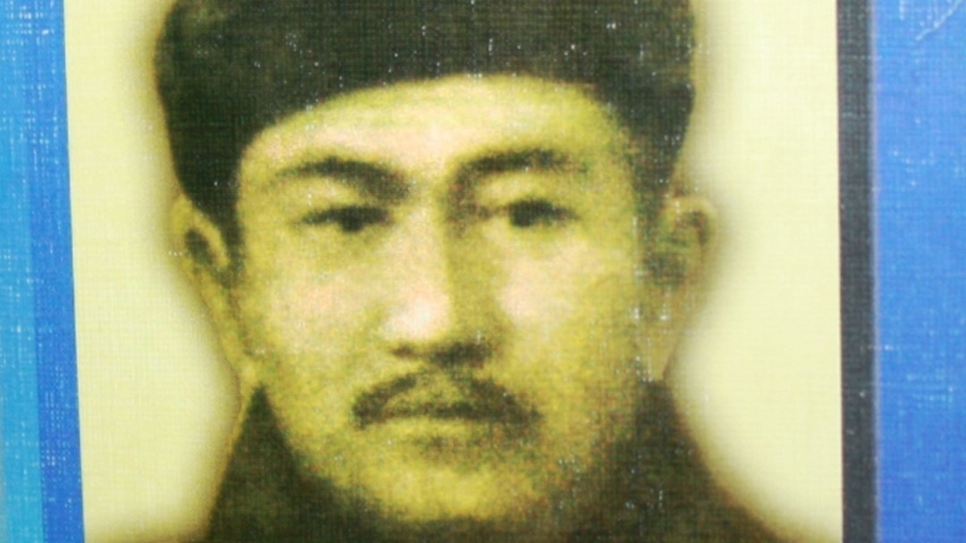 Жас әдемі кеуде порно