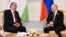 Täjigistanyň prezidenti Emomali Rahmon rus kärdeşi Wladimir Putin bilen. Kreml, 9-njy maý, 2024.