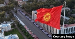 Ала-Тоо аянтындагы күч кызматкерлери. Бишкек. 29-август, 2026-жыл.