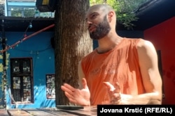 "Mi uslužujemo svakog ko nam se obrati za obrok", kaže Ilja Aradski volonter "Kuhinje solidarnosti"
