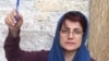 Human rights lawyer Nasrin Sotoudeh shows Charlie Hebdo solidarity.