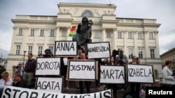 Legislația anti-avort, impusă de fosta guvernare conservatoare PiS, a provocat valuri de proteste în Polonia. Varșovia, 14 iunie 2023. 