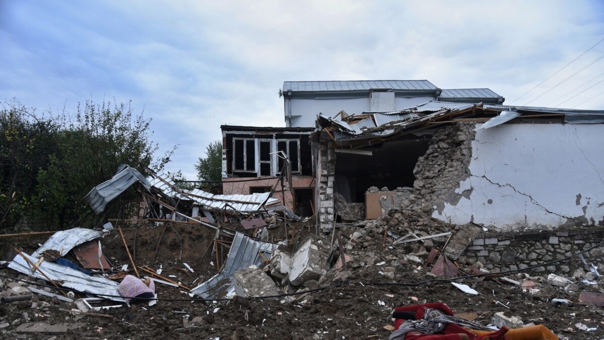 Засилва се международният натиск за примирие в Нагорни Карабах