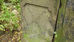 Saving Moldova's Jewish Graves