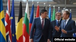 Сооронбай Жээнбеков и Дональд Туск