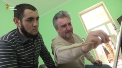 У Дніпропетровську відомі українські художники провели арт-терапію для бійців АТО (відео)