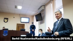 Петр Порошенко на заседании суда, 17 января 2022 года