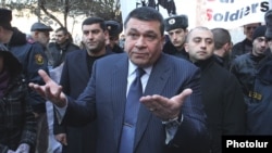 Armenia - Vladimir Gasparian, chief of the Armenian police, talks to journalists, Yerevan, 12Jan2012.