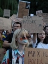 Третій день поспіль кияни зібралися на протест біля театру імені Франка у Києві