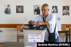 Qendër votimi në Prishtinë
