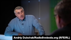 Євген Комаровський у студії Радіо Свобода