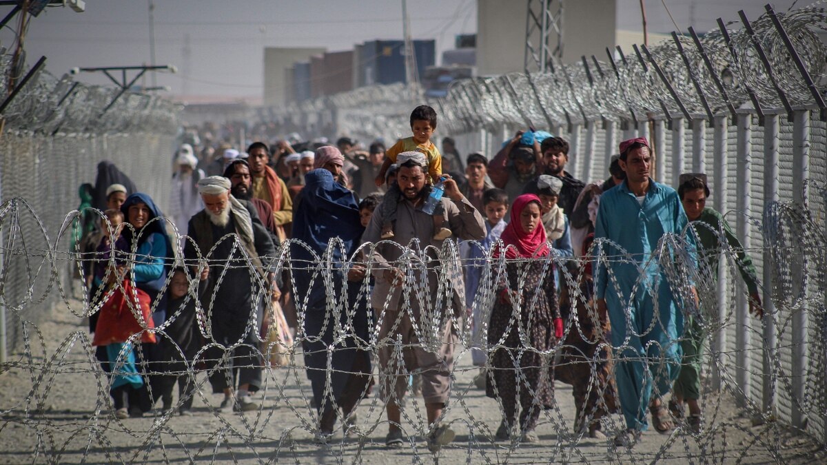 Gandhara Briefing: Afghan Exodus, Ali Wazir, Taliban Phone Inspectors - Vimarsana News