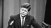 Predsjednik John F. Kennedy na press konferenciji u februaru . 21., 1962. u Washingtonu.