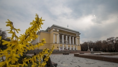 Алғаш рет есектің ішіне кірдім