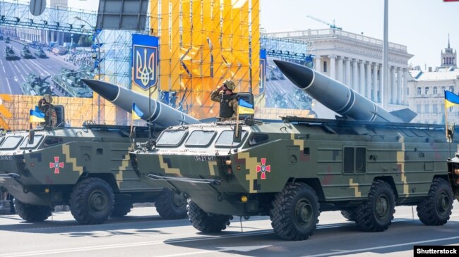 Українські ракетні установки на Хрещатику, під час військового параду до Дня Незалежності України. Київ, 24 серпня 2018 року