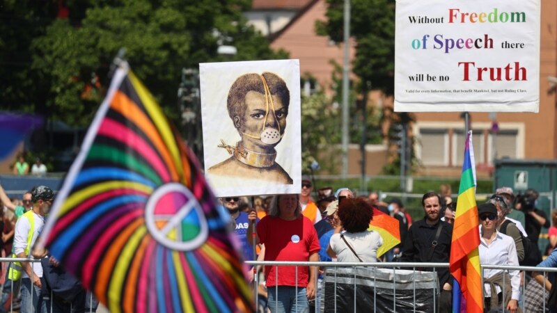 Германияда миңдеген адамдар чектөөлөргө каршы митингге чыкты