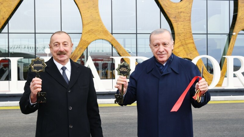 Эрдоган и Алиев открыли международный аэропорт недалеко от Нагорного Карабаха