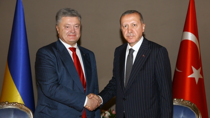 Poroşenko ve Erdoğan İstanbulda stetegik şuranıñ oturışını keçiricek