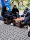 „Pe fiecare stradă este viață”. Ucrainenii din Herson se bucură de armistițiul de peste râu, din Oleșki