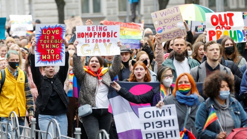 Послы Великобритании, Швеции и Нидерландов приняли участие в Марше равенства в Киеве