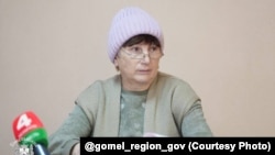 Жыхарка Ельскага раёну Натальля Пятроўна, якая паскардзілася на камэру відэаназіраньня каля яе дому, 20 студзеня 2026 году