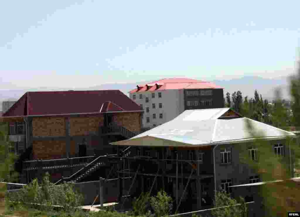 Бомпӯшиҳои рангини Душанбе #54