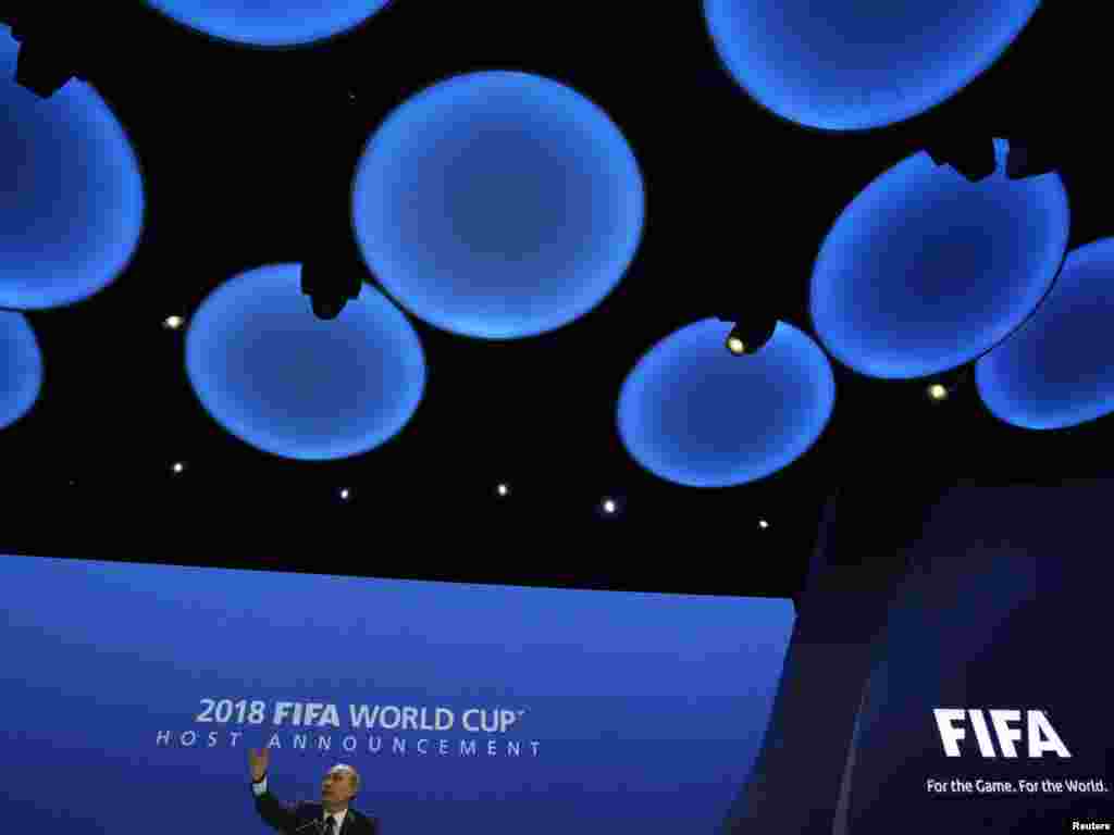 Цюрих татнатасына башта бармаска карар иткән Русия премьеры Владимир Путин, Русиянең җиңүе мәгълүм булганнан соң, шул ук көнне анда очып, матбугат очрашуы үткәреп кайтты.