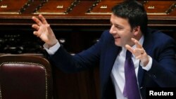 Прэм’ер-міністар Матэа Рэнцы