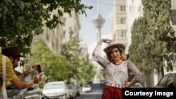 خانه دوست اینجاست